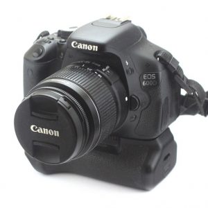 Canon EOS 600D + 18-55mm EF-S III + BG-E8
