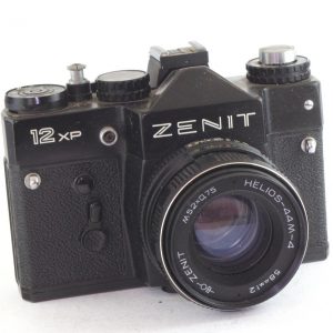 Zenit 12XP + Helios 58mm f/2.0 44-4 M42