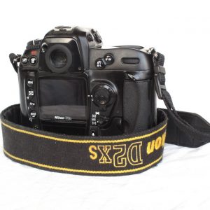 Nikon D2XS (telo)