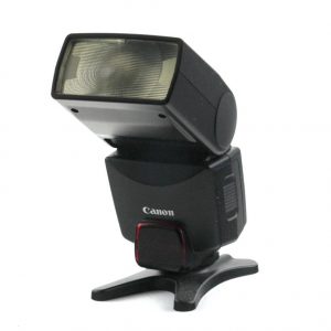 Canon EOS EF 28-80mm f/3.5-5.6
