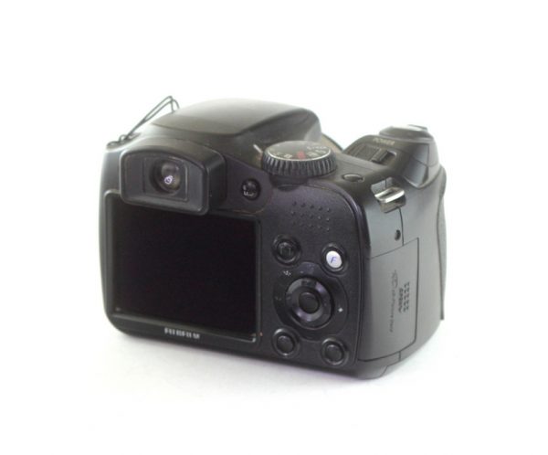 Fujifilm Finepix S5800 8MP 10X Zoom