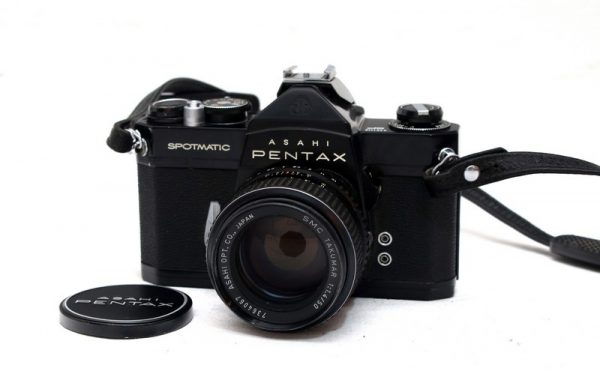 Pentax Spotmatic SP (Black) + Takumar 50mm f/1.4 M42