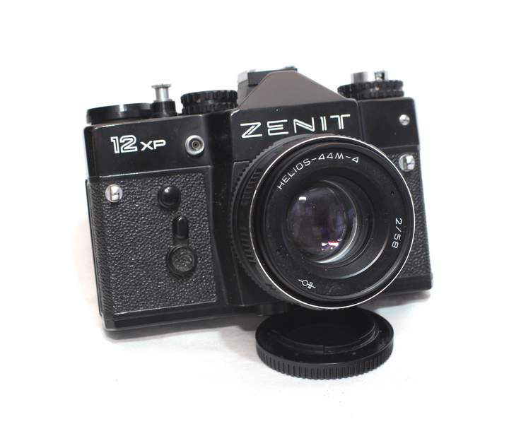 Zenit 12XP Helios 44M-4 58mm f/2.0 M42