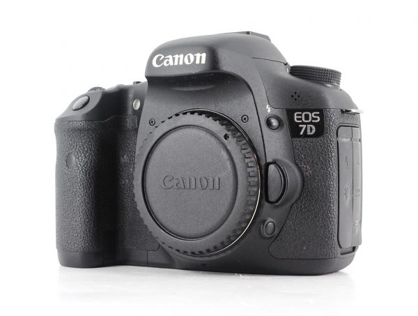 Canon EOS 7D DSLR (Body)