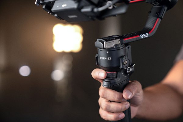 DJI RS 2 - 3-Axis Gimbal Stabilizer for DSLR and Mirrorless Cameras